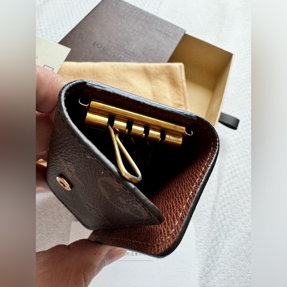 🥰Louis Vuitton Key Case - Picture 11 of 17